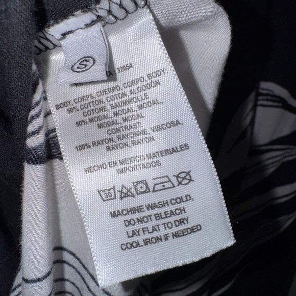 EUC Anthropologie T. La Woven V-Neck Tunic Black Floral Size Small - Picture 7 of 9